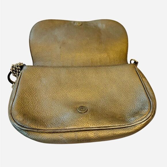 Gucci Gold SoHo Crossbody Bag with Chain Strap and Tassel - Picture 9 of 13